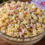 Salada de Macarrão com Atum: Fácil, Cremosa e Saborosa